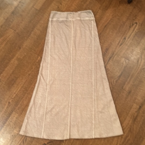 Poetry Tan Maxi Skirt - Picture 3 of 3